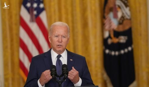 Ông Biden thề truy lùng nhóm gây ra vụ đánh bom ở sân bay Kabul