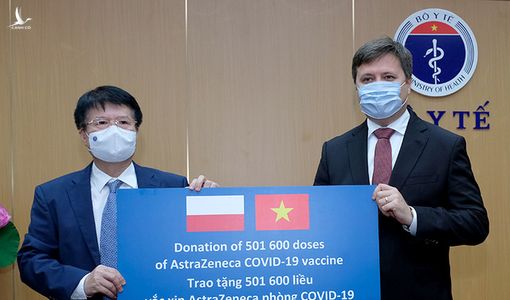 Bàn giao hơn 500.000 liều vaccine Ba Lan tặng cho Bộ Y tế