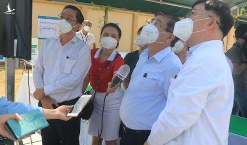 Chủ tịch TP.HCM: ‘Phát huy thế mạnh bệnh viện tư nhân để điều trị bệnh nhân COVID-19’