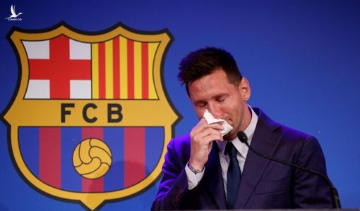 Messi bật khóc nghẹn ngào khi họp báo chia tay Barcelona: ‘Đây là nhà của tôi’