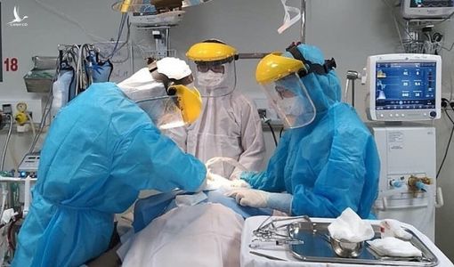 Sáng 26/8: Gần 780 ca COVID-19 trong tình trạng nặng và rất nặng