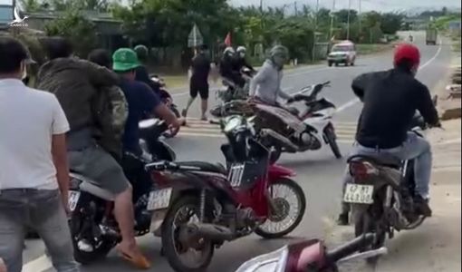 Công an nổ súng bắt giữ 2 đối tượng trốn khỏi nhà tạm giữ