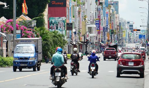 TP.HCM “sống chung với dịch” như thế nào là an toàn?