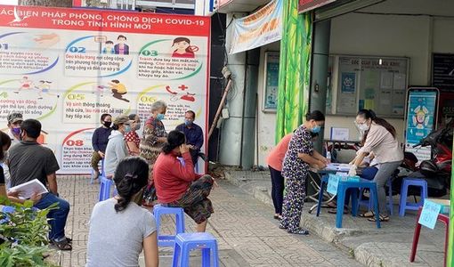 Công an TP.HCM điều tra vụ cán bộ phường thêm tên người thân vào danh sách nhận hỗ trợ