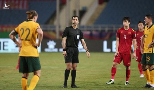 FIFA đưa ra phán quyết về trọng tài trận ĐT Việt Nam – ĐT Australia