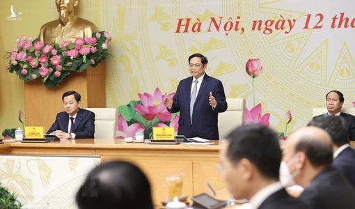 Thủ tướng khẳng định tiếp tục chia sẻ, đồng hành với đội ngũ doanh nhân Việt Nam