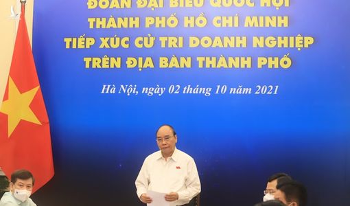 Chủ tịch nước Nguyễn Xuân Phúc: ‘Ánh sáng đã xuất hiện ở cuối đường hầm’