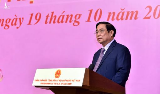 Thủ tướng: Phụ nữ Việt Nam ngày càng khẳng định được vị thế và đóng góp cho xã hội