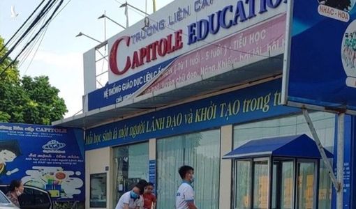 Bất ngờ việc một trường liên cấp tại Hà nội mở cửa cho học sinh đi học bất chấp quy định