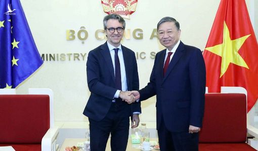 Việt Nam sẵn sàng phối hợp với EU phòng chống tội phạm trên không gian mạng