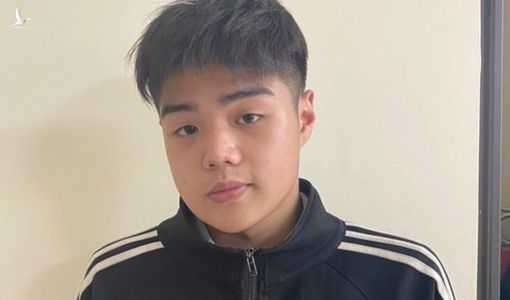 Thanh niên dùng dao đe dọa, đòi cảnh sát thả bạn