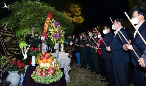 Thủ tướng Phạm Minh Chính dâng hương tưởng niệm Đại tướng Võ Nguyên Giáp