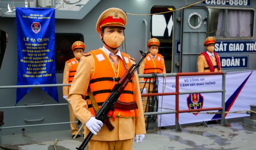 Lực lượng CSGT ra quân thực hiện cao điểm bảo đảm an toàn giao thông