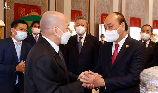 Bóc trần thủ đoạn chia rẽ mối quan hệ Việt – Cam qua chuyến thăm của Chủ tịch nước