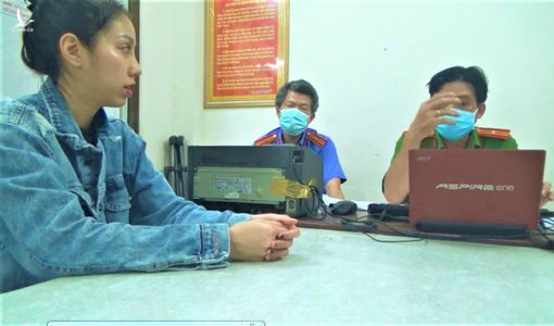 Vụ bé 8 tuổi bị bạo hành: Không thể tin lời khai của ‘dì ghẻ’ và bố