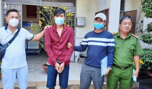 Cảnh sát hình sự bắt kẻ đốt cháy 5 căn nhà và 11 tàu cá do không ứng được tiền mua đồ Tết