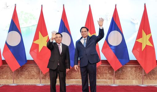 Hình ảnh Thủ tướng Phạm Minh Chính đón, hội đàm với Thủ tướng Lào Phankham Viphavanh