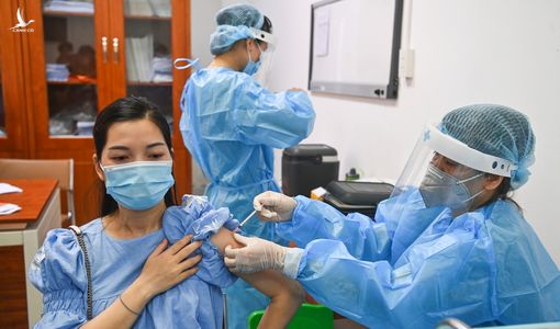 Việt Nam đã hoàn thành tiêm mũi một vaccine cho người trưởng thành