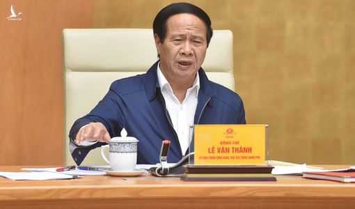 Phấn đấu trước Tết Nguyên đán giải quyết xe ùn tắc tại các cửa khẩu