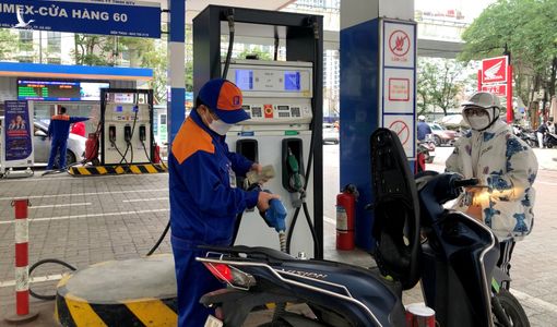 Thủ tướng chỉ đạo khẩn, xăng có thể giảm tối thiểu 5.000 đồng/lít