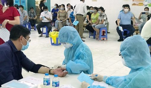 Hơn 100.000 người mắc Covid-19 trong 9 ngày nghỉ Tết