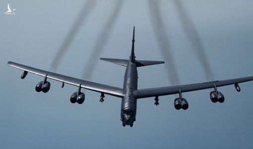 Mỹ thị uy với Nga khi điều ‘pháo đài bay’ B-52 vờn gần Ukraine