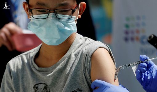 Vì sao cần thiết tiêm vaccine phòng COVID-19 cho trẻ 5-11 tuổi?