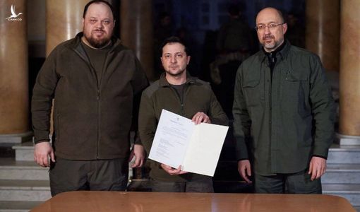 Ukraine quyết định “cấm vận kinh tế toàn diện “đối với Nga