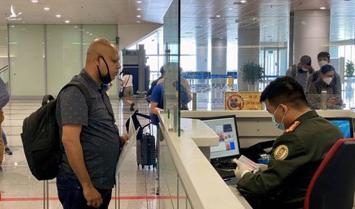 Việt Nam miễn thị thực nhập cảnh cho công dân 13 nước