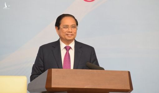 Thủ tướng: Kiên quyết xử lý cá nhân tổ chức vi phạm, bảo vệ lợi ích nhà đầu tư chân chính