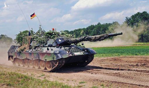 Thụy Sĩ ngăn Đức chuyển giao đạn xe tăng cho Ukraine