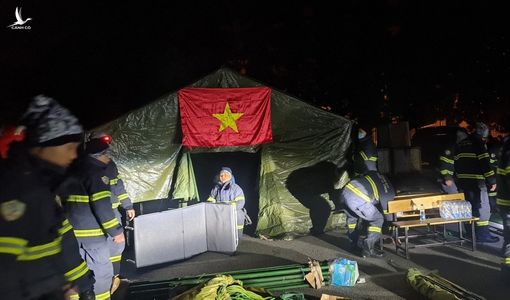 Lý do châu Âu gọi đoàn cứu hộ Việt là “superman”