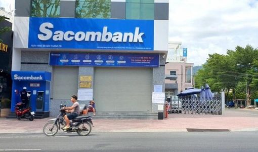 Một giám đốc Sacombank bị cách chức vì để tiền của khách hàng ‘bốc hơi’