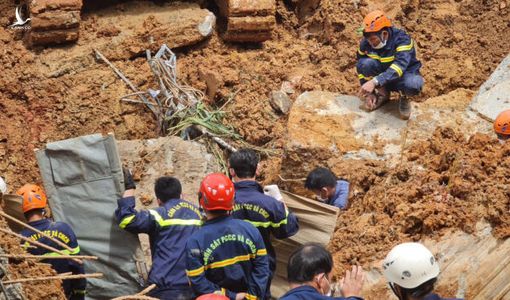 Vụ sạt lở ở Đà Lạt: Tìm thấy thi thể 2 vợ chồng công nhân bị vùi lấp