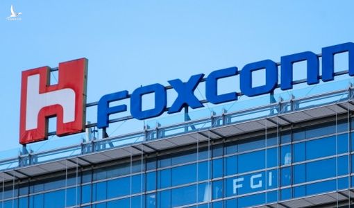 Vì sao hai nhà máy của Foxconn được cấp giấy chứng nhận đầu tư chỉ sau 12 giờ làm việc?