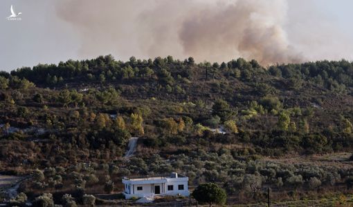 Israel không kích miền nam Lebanon, đáp trả Hezbollah