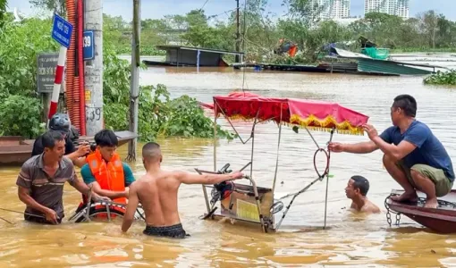 Thủ tướng ký công điện số 93: Tập trung ứng phó trước nguy cơ uy hiếp an toàn đê điều sông Hồng, sông Thái Bình