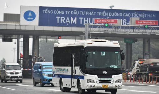 Theo quy định mới, phạt tiền từ 2 – 3 triệu đồng đối với tài xế không đủ điều kiện để thu phí theo hình thức điện tử tự động