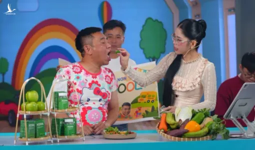 Cùng Quang Linh Vlogs, Tiến Nguyễn đứng sau vụ quảng cáo kẹo rau củ Kera
