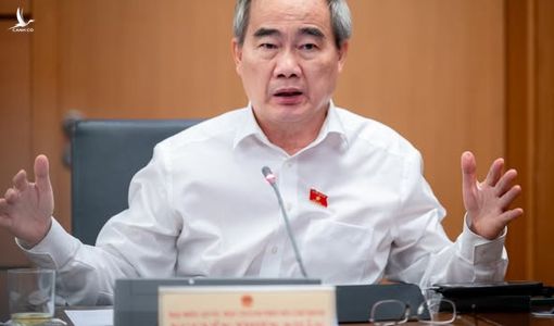 GIÁO DỤC MẦM NON: KHÔNG ĐỂ 300.000 ĐỨA TRẺ ĐỨNG NGOÀI CÁNH CỬA LỚP HỌC