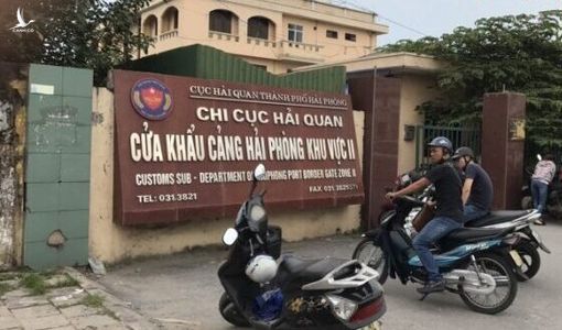 Truy tố cựu Chi Cục trưởng Hải quan II và hàng lọat cán bộ
