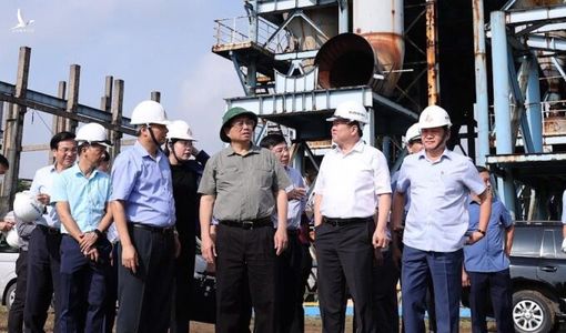 ĐỘNG LỰC 50% GDP VÀ BÀI KIỂM TRA LỚN CỦA THỂ CHẾ