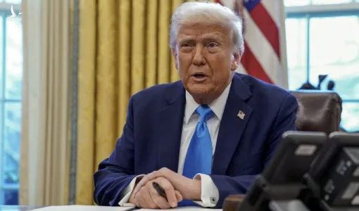 Tổng thống Trump ký tuyên bố cấm nhập cảnh với công dân từ 12 quốc gia