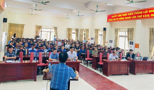 Lãnh đạo huyện ở Hà Nội làm admin bán hàng online doanh thu 4.000 tỉ