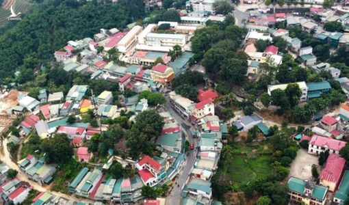 Lo ngại cán bộ, công chức huyện ‘chê’ xã khó khăn không muốn về làm việc