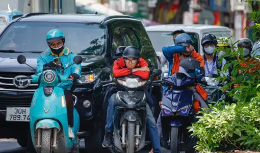 Hà Nội nghiên cứu hỗ trợ thu đổi 450.000 xe máy xăng: Đặt lợi ích người dân làm trọng tâm chuyển đổi xanh