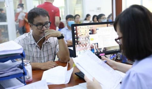 Bộ Nội vụ ‘trải thảm đỏ’ cho người tài – siết chặt cửa sau cho cán bộ yếu kém