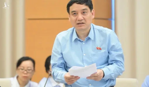 Từ đề thi “gây sốc” đến hàng giả tràn lan: Quốc hội không đứng ngoài cuộc
