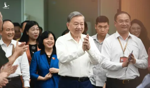 Tổng Bí thư Tô Lâm: “Phải tuyên chiến với hàng giả, thuốc giả”