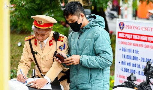 Hà Nội sẽ không còn thấy cảnh sát giao thông ngoài đường nữa